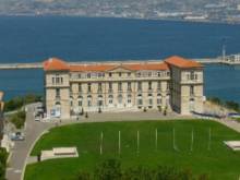 Louer une salle pour un congrès vue mer Marseille Palais du Pharo